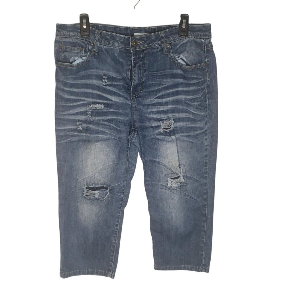 Cato Capri Jeans Womens 14 Blue Distressed Mid Rise Embroidered Back Pocket